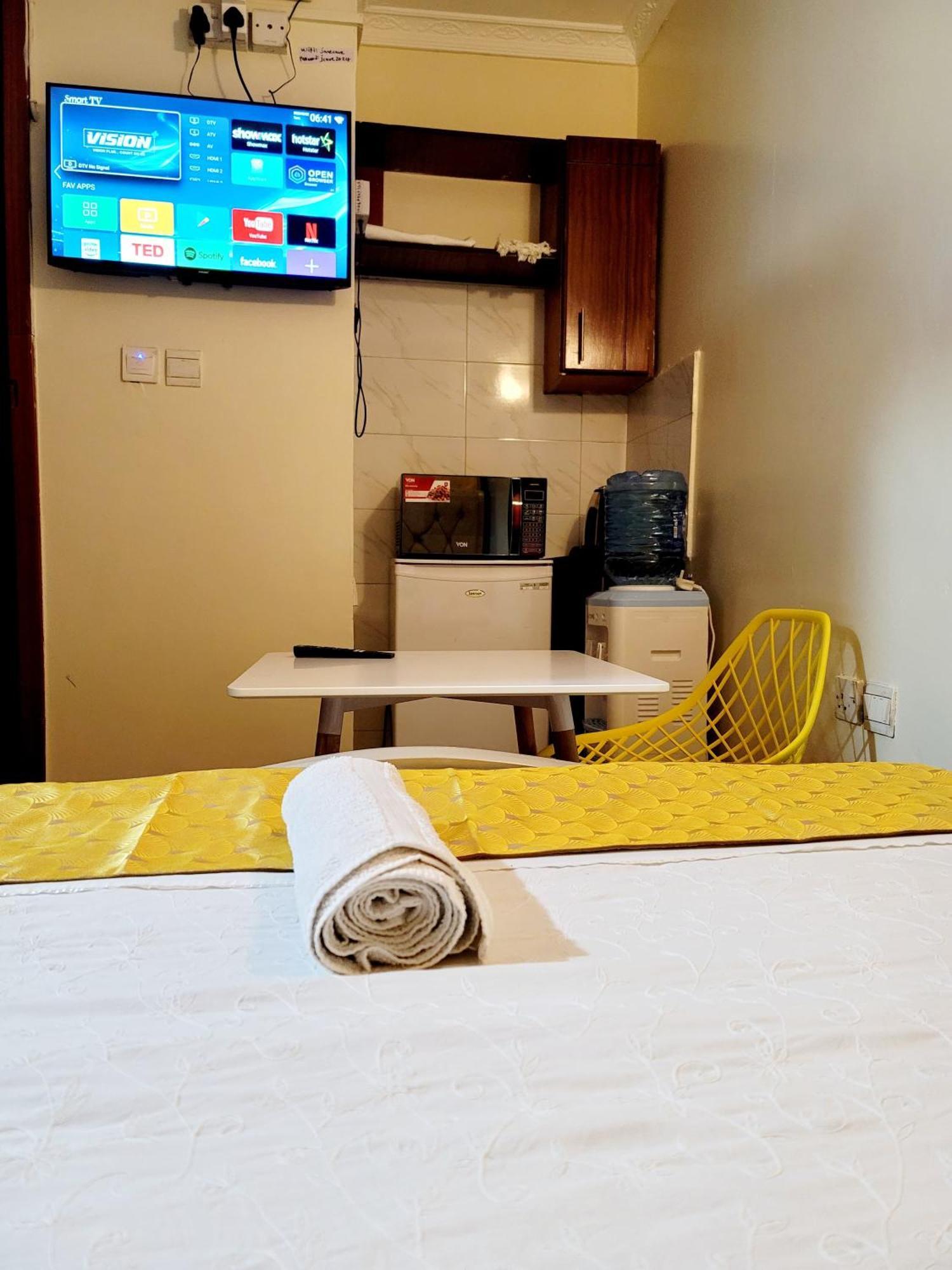 Sunrise Blue Moon B&B Найроби Екстериор снимка