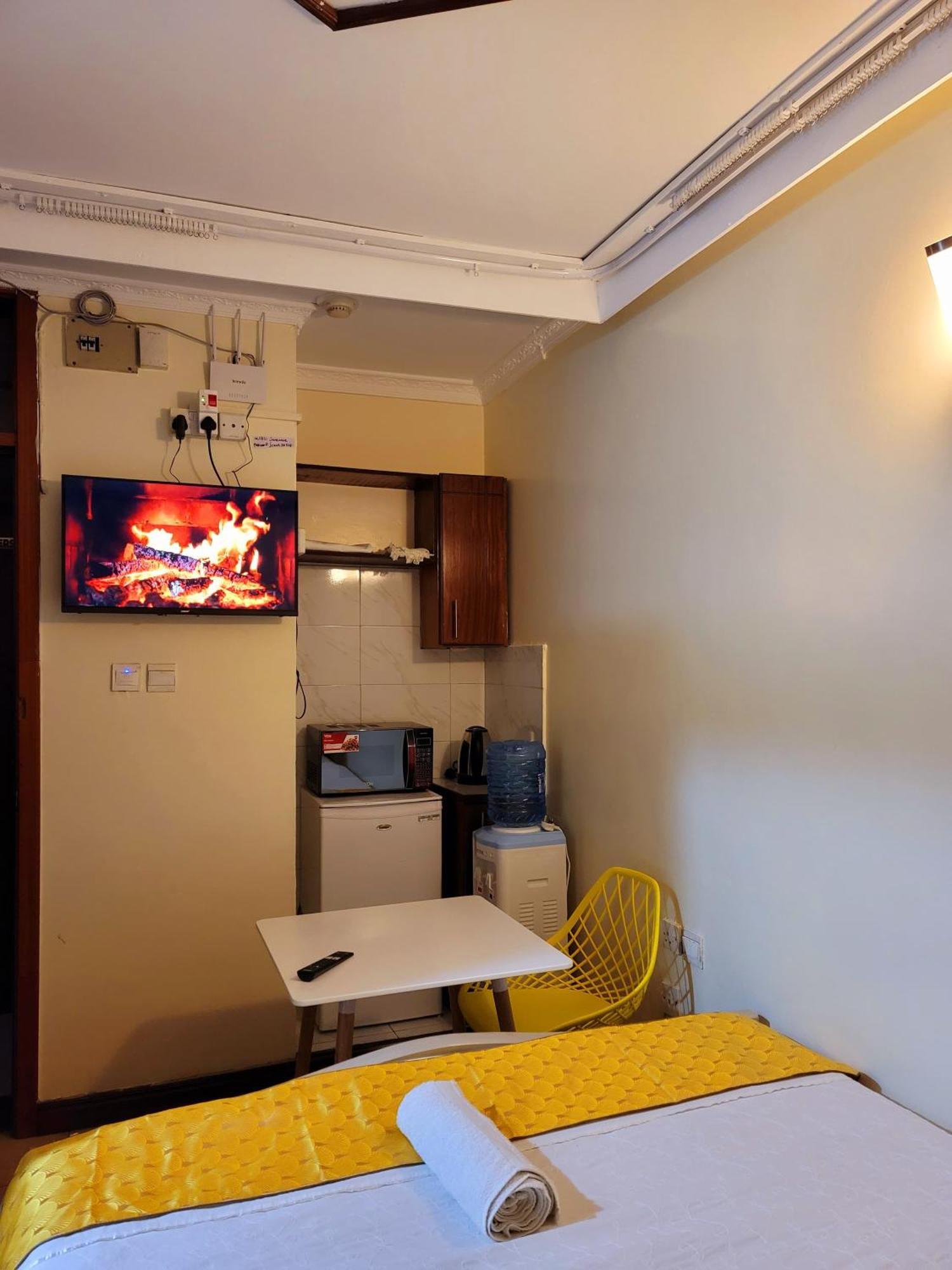 Sunrise Blue Moon B&B Найроби Екстериор снимка